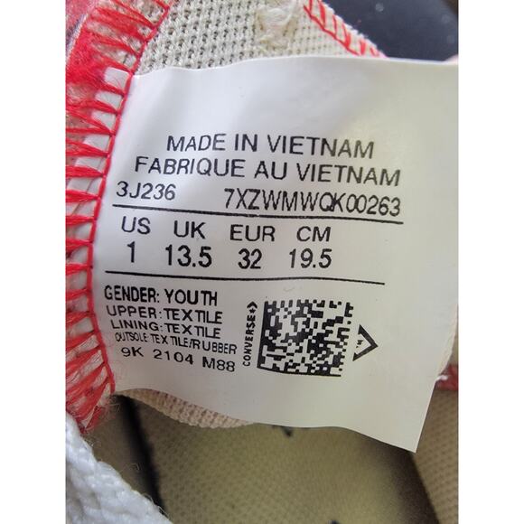 Red Converse Low Top Chuck Taylor Size 1 Youth Boys Or Girls Unisex - Picture 6 of 7